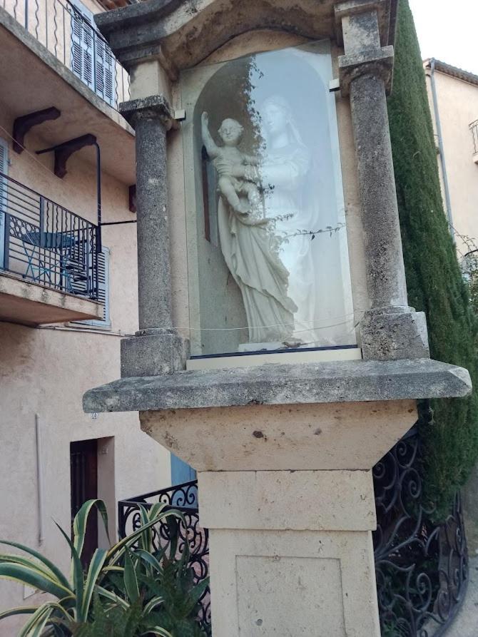 Cadre De Reve Mais Vous Faites Le Menage- Very Good Prices But You Have To Clea-N Th-E Flat Cannes Kültér fotó
