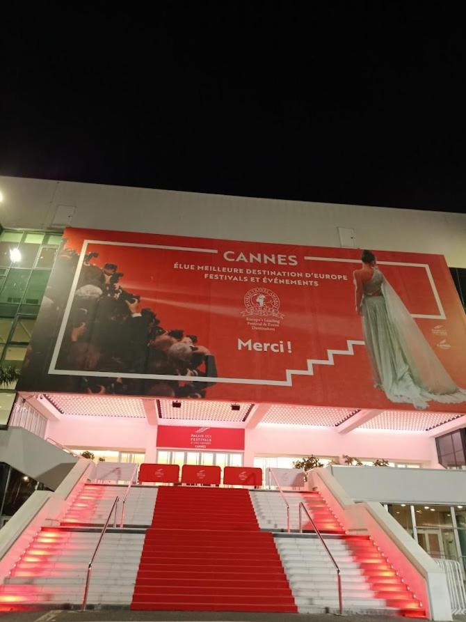 Cadre De Reve Mais Vous Faites Le Menage- Very Good Prices But You Have To Clea-N Th-E Flat Cannes Kültér fotó